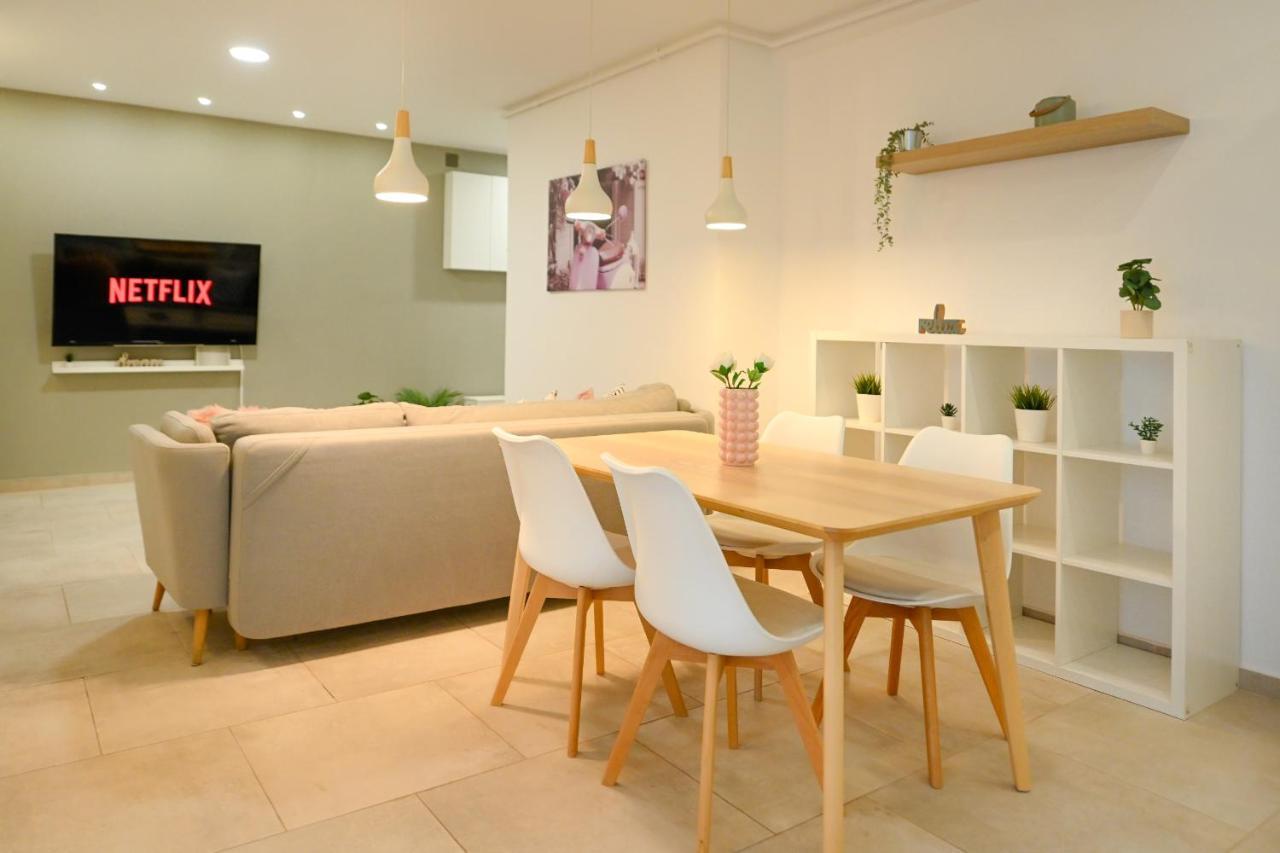Splendid 2Br Apartment With Breathtaking Views Of Casa Poporului Bukarest Kültér fotó
