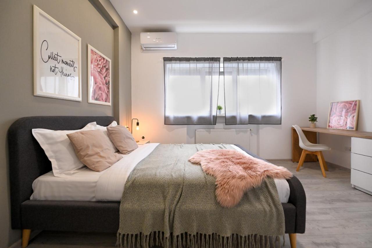 Splendid 2Br Apartment With Breathtaking Views Of Casa Poporului Bukarest Kültér fotó