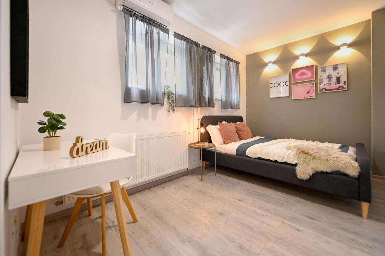 Splendid 2Br Apartment With Breathtaking Views Of Casa Poporului Bukarest Kültér fotó