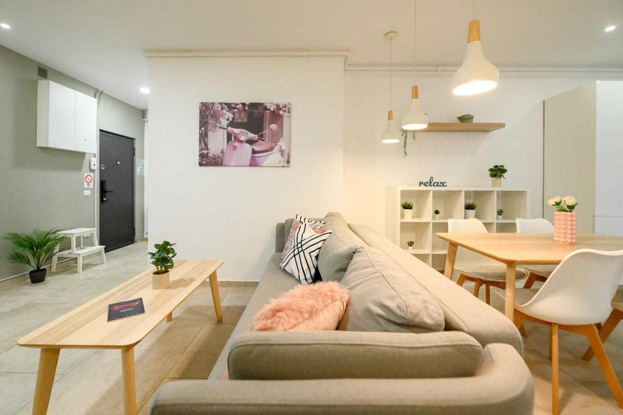 Splendid 2Br Apartment With Breathtaking Views Of Casa Poporului Bukarest Kültér fotó